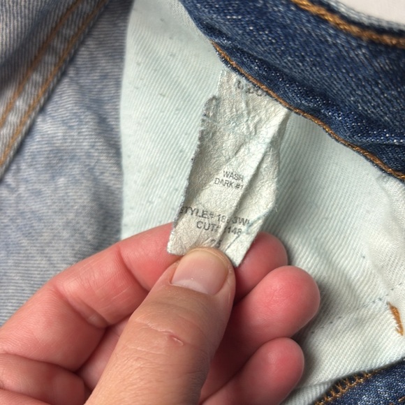 Re/Done Med/Dark Wash Frayed Hem Jeans - 25 - Picture 6 of 7